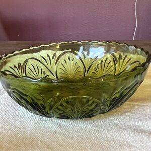 Vintage Anchor Hocking Green Depression Glass Medallion Bowl Catchall